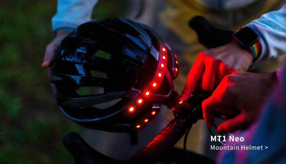 SHOP SOILED LIVALL MT1 Smart Cycle Helmet Medium Black Lighting Speakers 